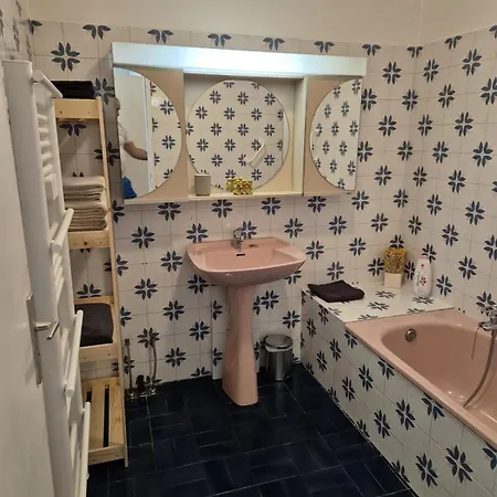 Appartement 6 Minutes From Monaco Train Station *