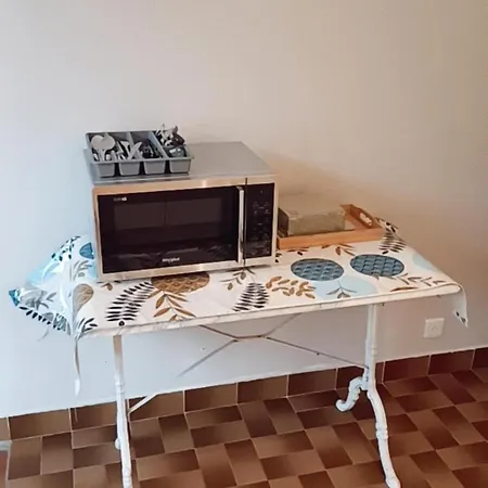 6 Minutes From Monaco Train Station Appartement