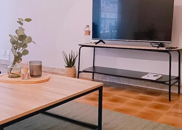 Appartement 6 Minutes From Monaco Train Station *
