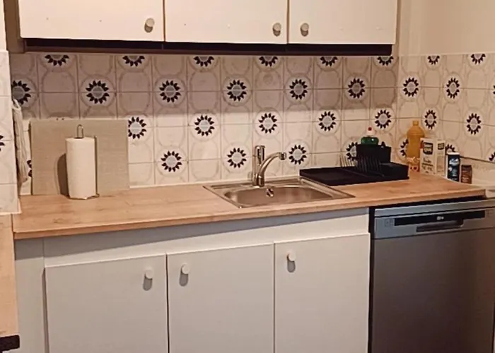 6 Minutes From Monaco Train Station Appartement *